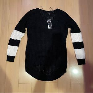 Macys High low hem sweater nwt